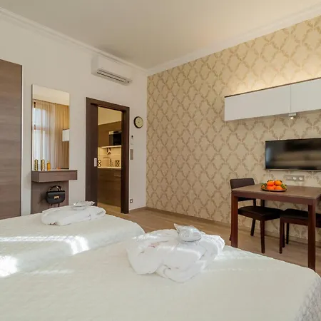 Vinohradsky Dum 4*