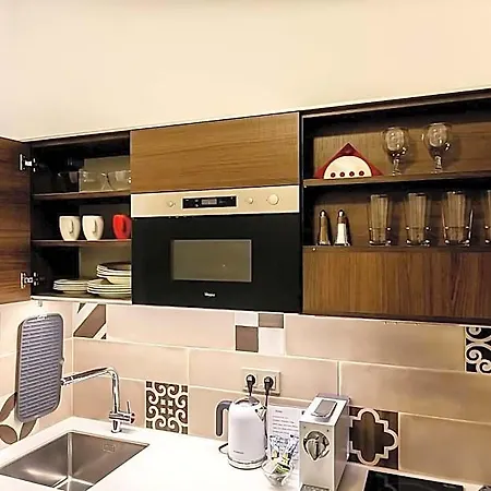 Vinohradsky Dum 4*