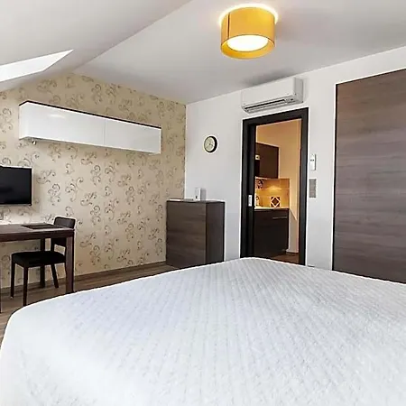 Vinohradsky Dum 4*