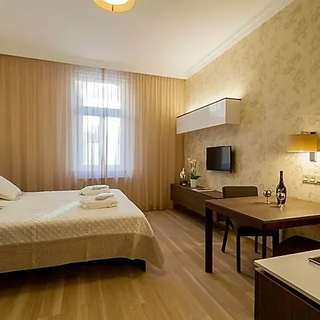 Aparthotel Vinohradsky Dum 4*
