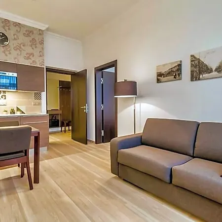 Vinohradsky Dum 4*