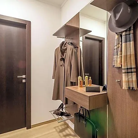 Aparthotel Vinohradsky Dum 4*
