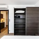 Vinohradsky Dum 4*