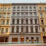 Vinohradsky Dum 4*