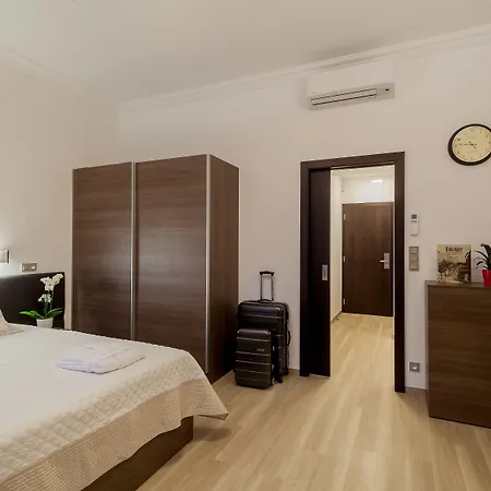Aparthotel Vinohradsky Dum 4*