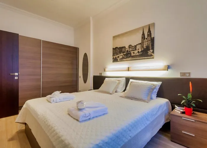 Vinohradsky Dum 4*