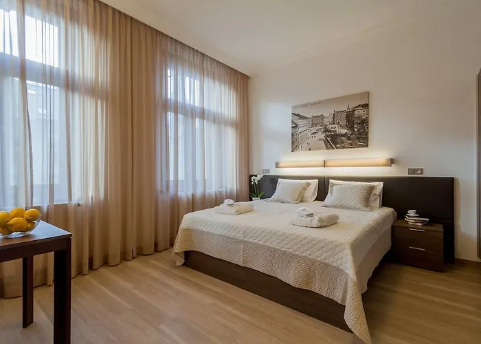Apartmanhotel Vinohradsky Dum 4*