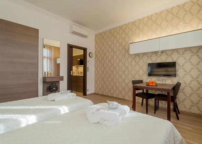 Vinohradsky Dum 4*
